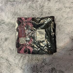 Adore Me Elegant Black and Pink Austrian Push Up Hipster